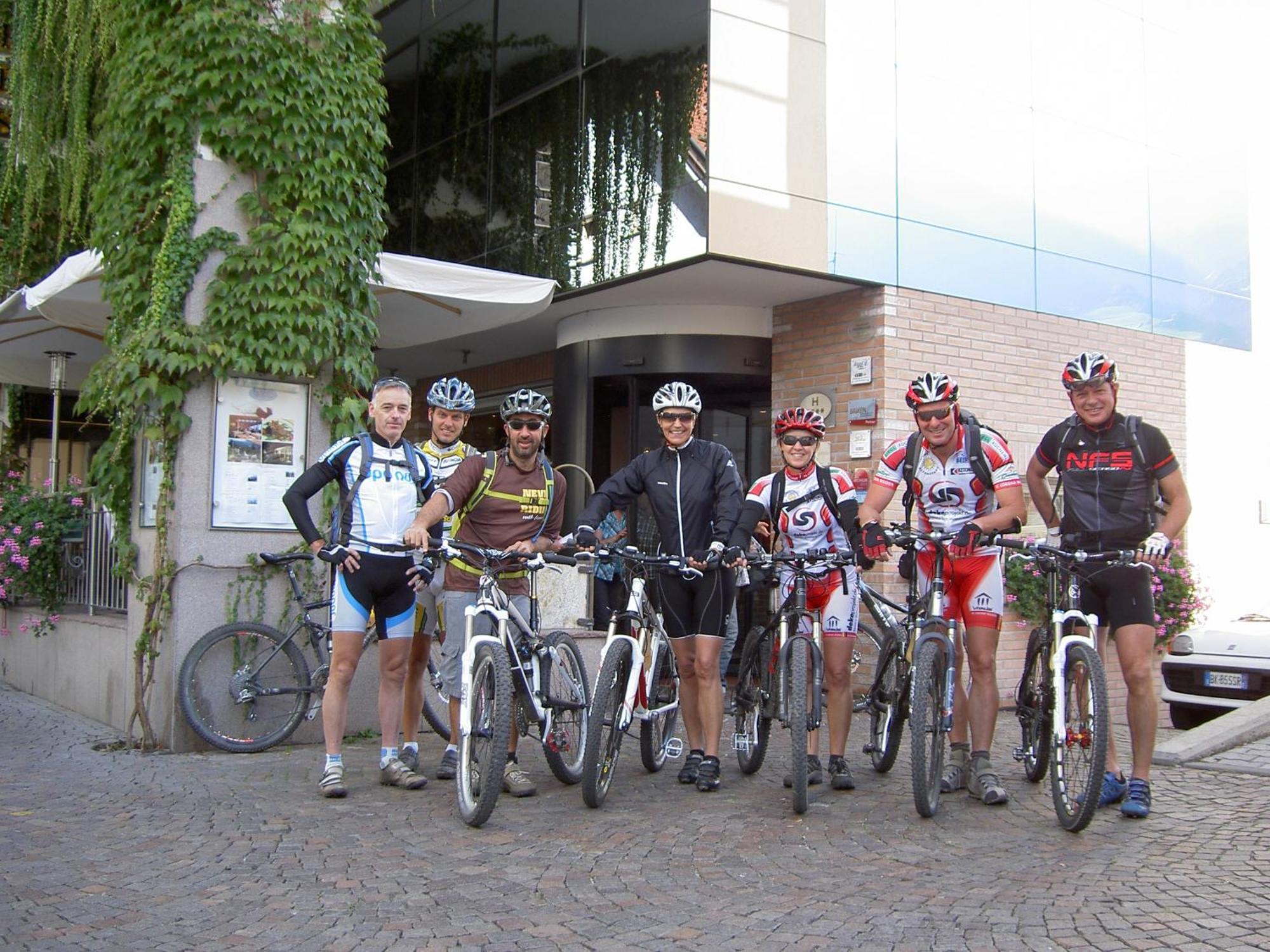 Krone Eat Drink Stay Bressanone Bagian luar foto